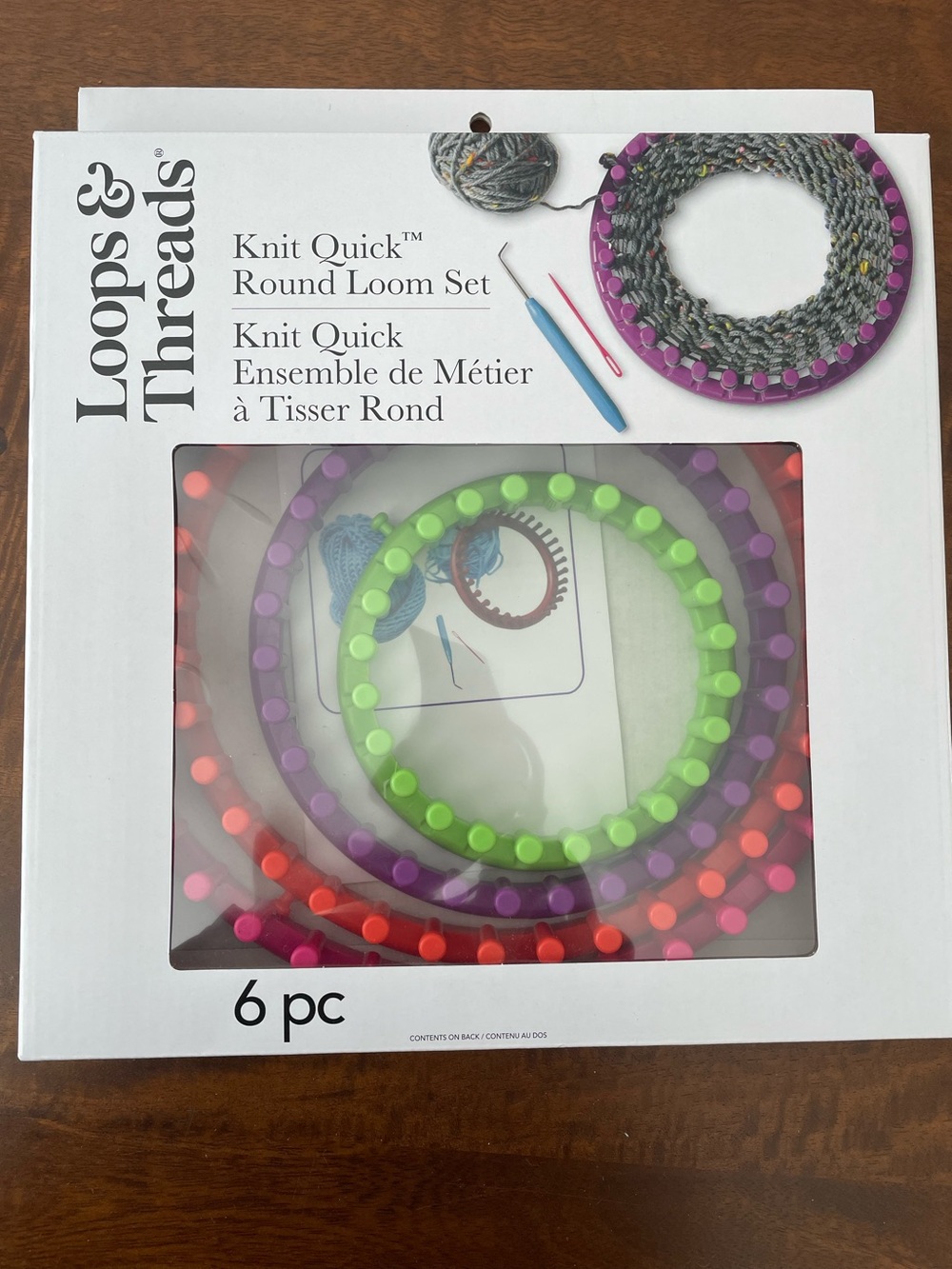 NEW, unused. Loops & Threads round loom set